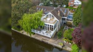 Urban Explorers Reveal Decay of Rolf Harris Mansion in Bray Berkshire