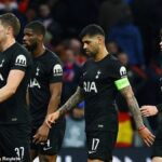 Wayne Rooney criticizes Tottenham squad and demands managerial change in London