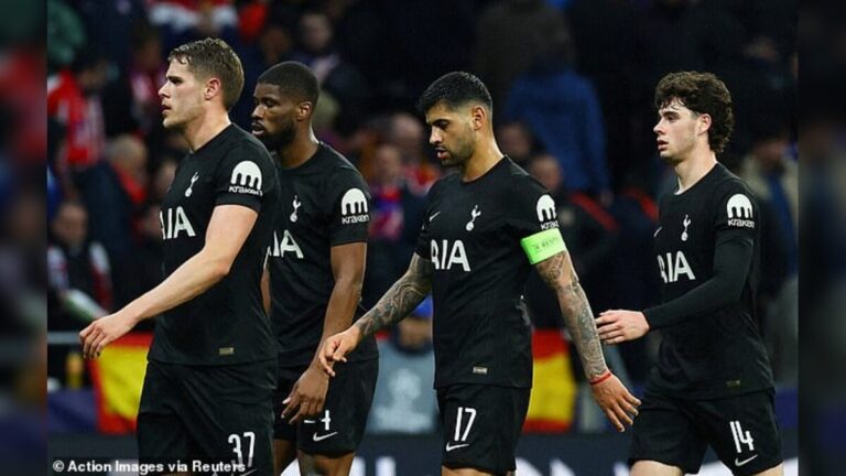 Wayne Rooney criticizes Tottenham squad and demands managerial change in London