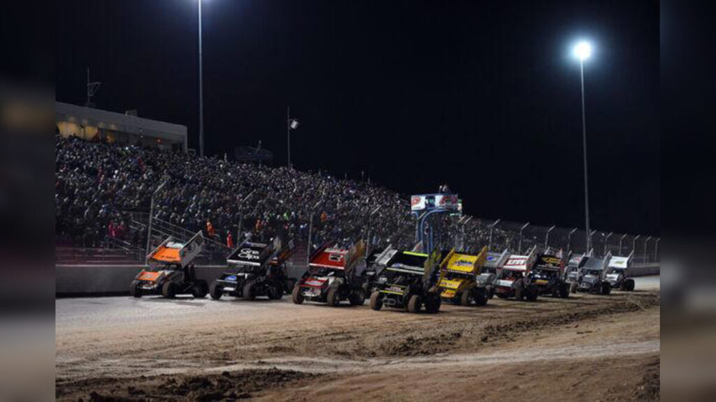 World of Outlaws race