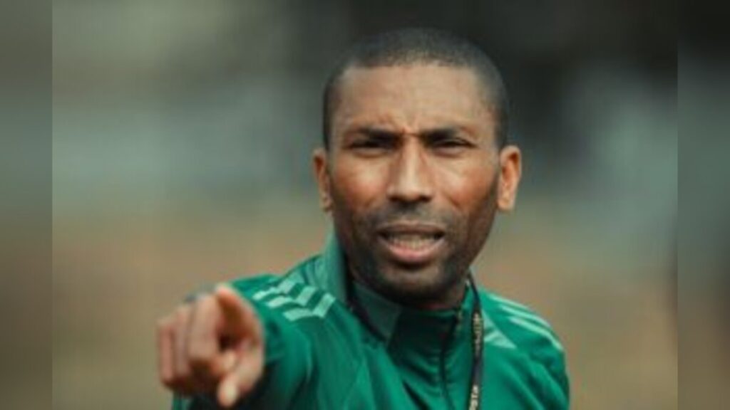 Abdeslam Ouaddou refuses to surrender PSL title race as Orlando Pirates drop points against Richards Bay in South Africa league clash