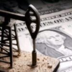 Crude Oil Surges Trigger Global Market Turmoil in Strait of Hormuz