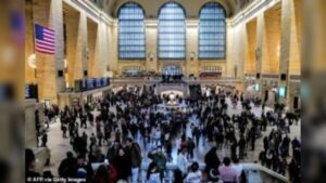 Police shoot suspect after man launches stabbing attack inside Grand Central Terminal subway station in New York City