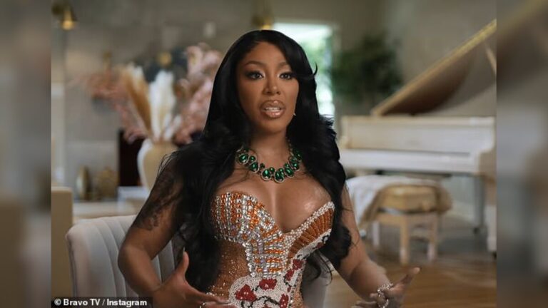 Singer K. Michelle