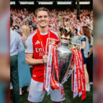 Arsenal Celebrates 22-Year Premier League Drought End as Mikel Arteta Guides Squad and Families to Emotional Victory Moment at Selhurst Park