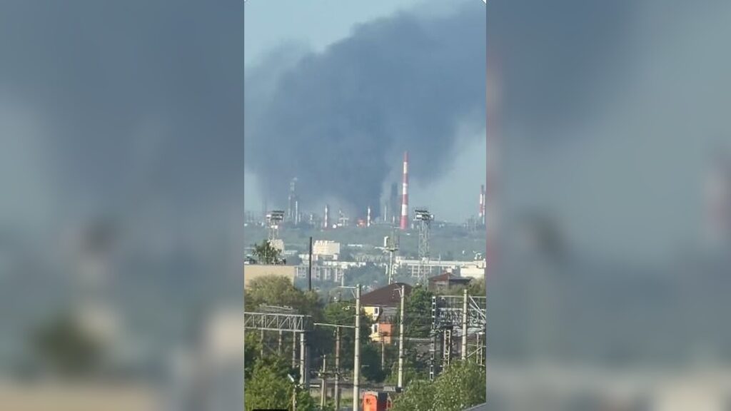 Ukraine Hits Russia’s Syzran Refinery as Flames Expose Moscow’s Growing Vulnerability Far From the Front Line