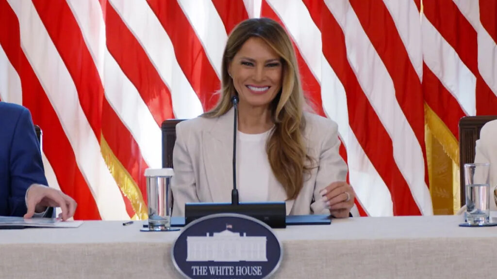 “First Lady Melania Trump Stuns Washington as She Leads Presidential AI Challenge Event Amid Heated U.S. Tech Policy Disputes”