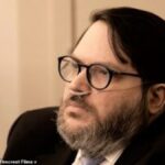 He Fooled the World With His Own Fake Obituary—But One Hospital Visit Brought It All Crashing Down