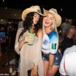 Drunken England Supporters Take Over Texas Rodeo and Baffle Locals With Loud “Sweet Caroline” Singalong Ahead of Croatia Clash