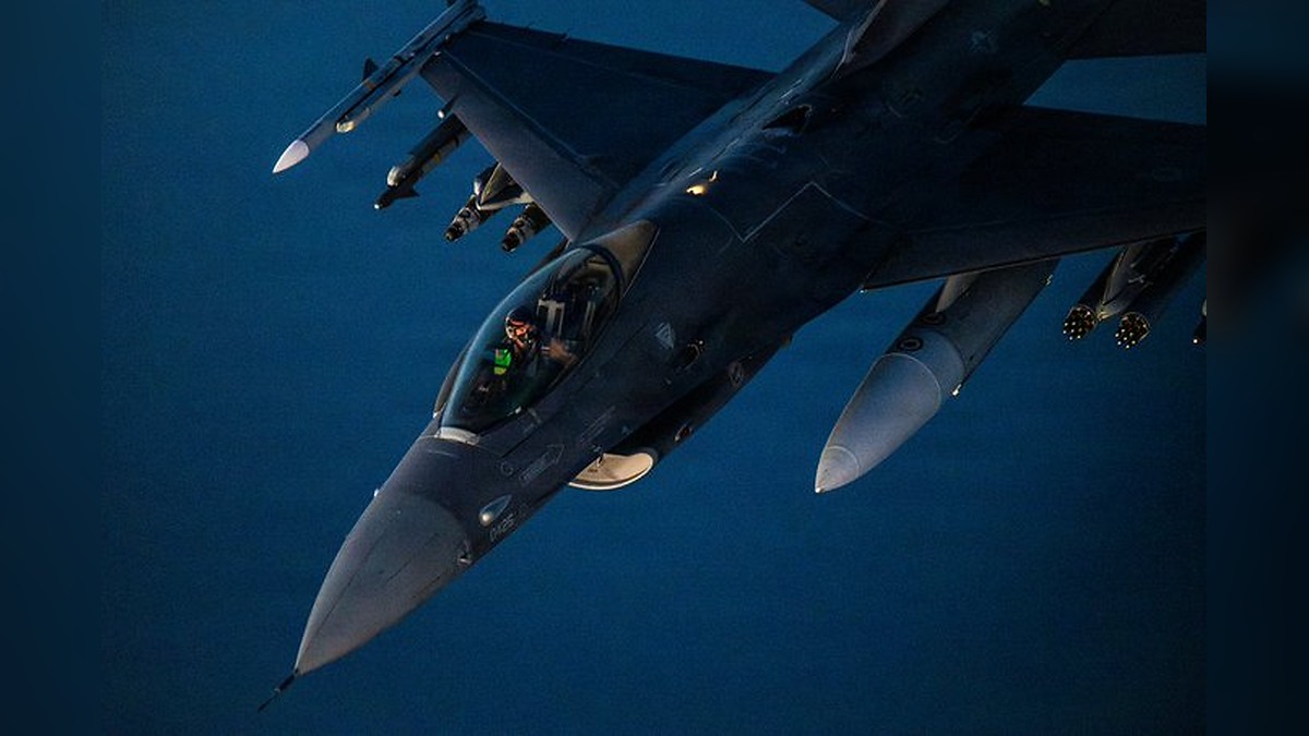U.S. Air Force F-16 fighter jet patrols the skies above the Middle East