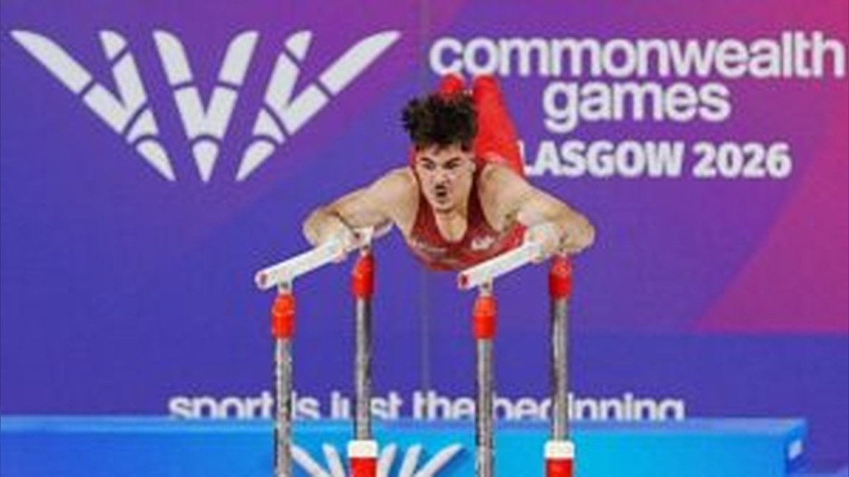 England's Medal Dream Overshadowed After Devastating High Bar Crash Leaves Commonwealth Games Crowd in Silence
