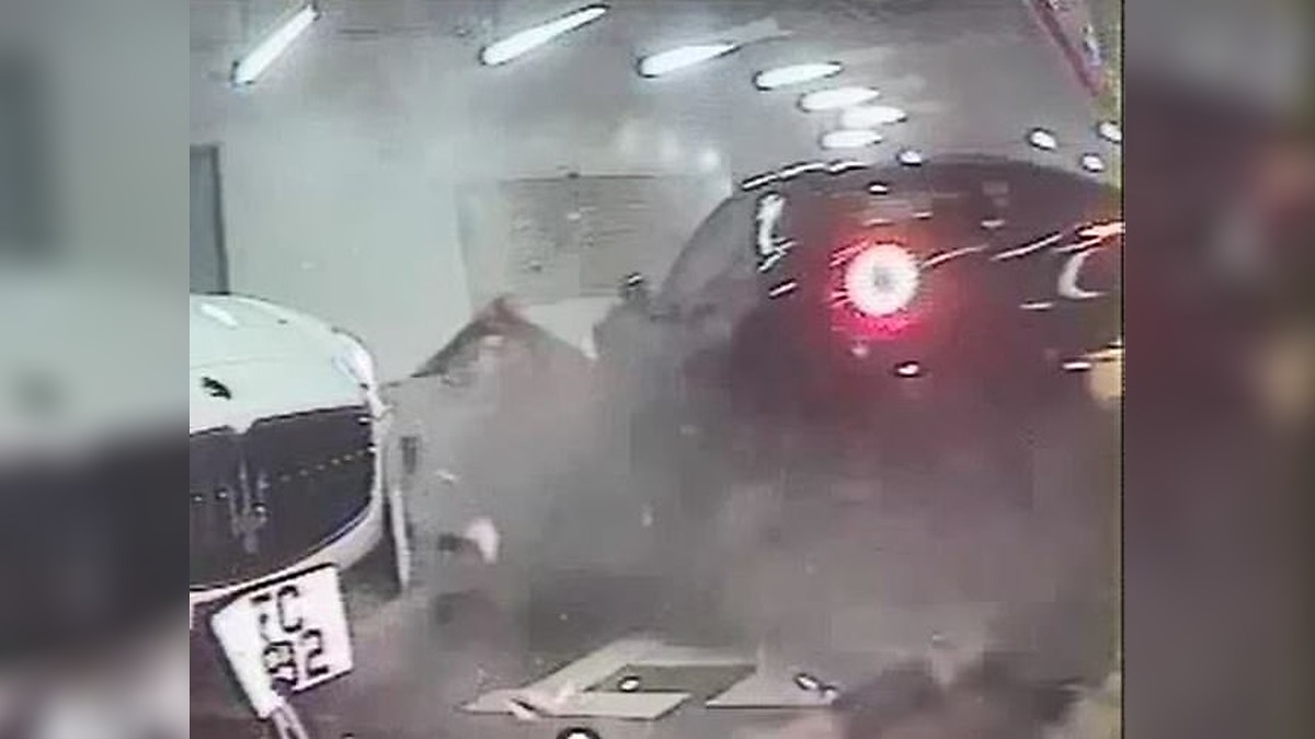 Former Deutsche Bank Executive Sues Ferrari Over Fatal Hong Kong Crash, Claims Brake Defect Led to Conviction