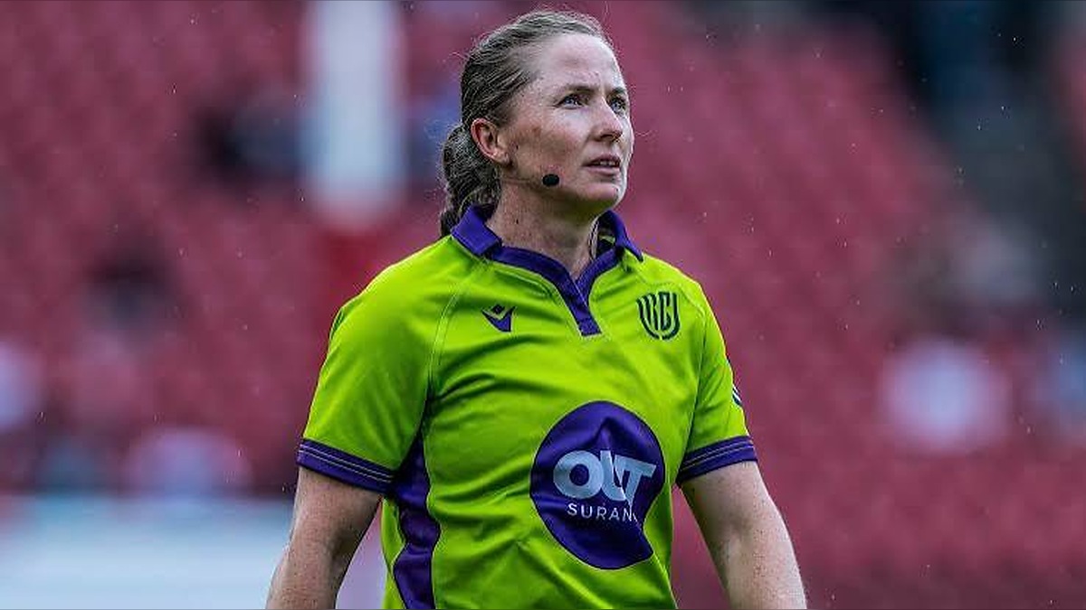 Give Cancer the Red Card' Rugby Fans Flood Aimee Barrett-Theron With Powerful Messages After Heartbreaking Health Reveal