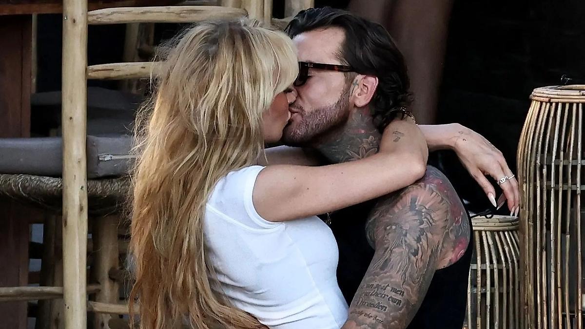 Olivia Attwood and Pete Wicks