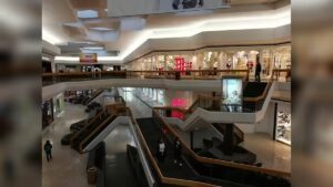 Police Respond to Reported Active Shooter Incident at Fairlane Mall in Dearborn, Michigan