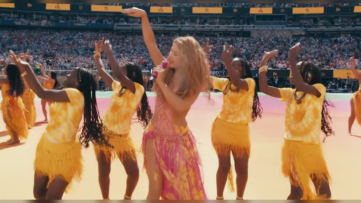 Shakira, 49, Stuns World Cup Audience With Ageless Look as Fans Question Her Secret to Youth