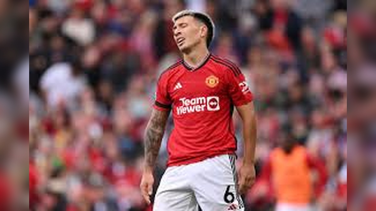 World Cup Final Disaster for Manchester United as Lisandro Martinez Limping Off Sparks Panic