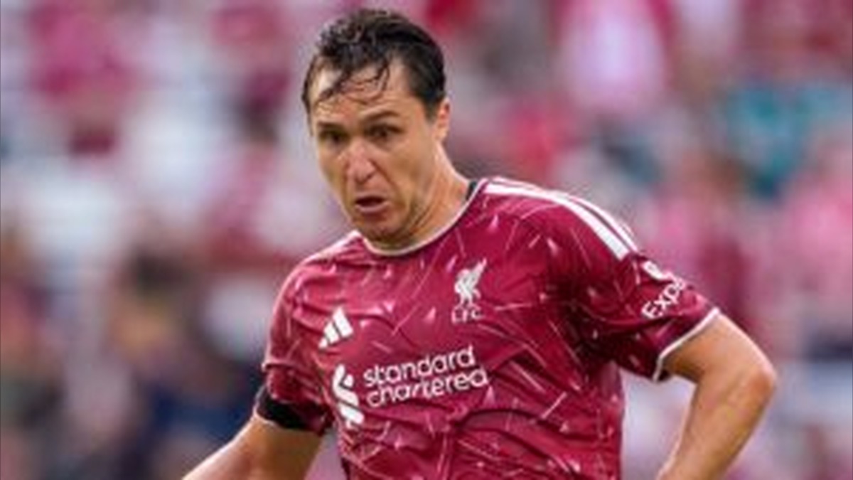 Liverpool Star Federico Chiesa Breaks Silence on Exit Rumors With Defiant Message to New Manager