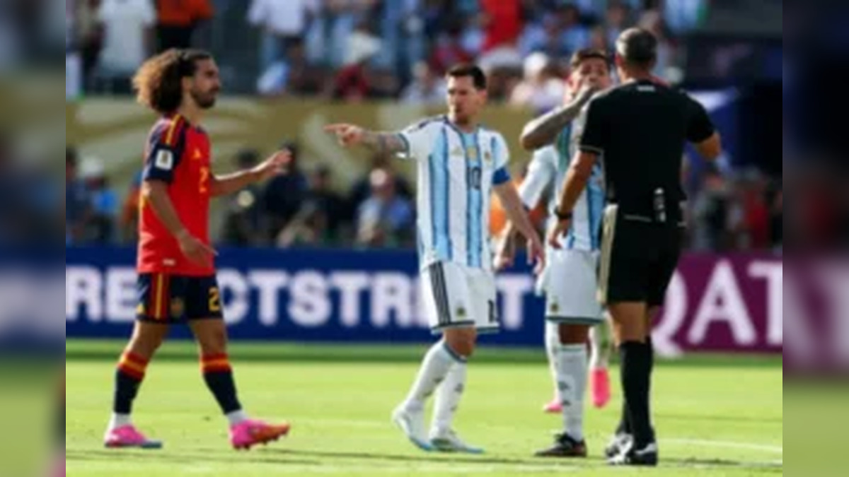 Messi's World Cup Final Meltdown? Fans Turn on Argentina Legend Over Controversial Appeal to Referee