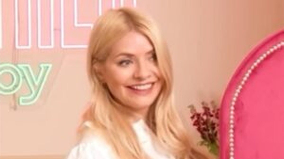 Holly Willoughby Leaves Daytime TV Behind as Her Wild New Persona Has Fans Doing a Double Take
