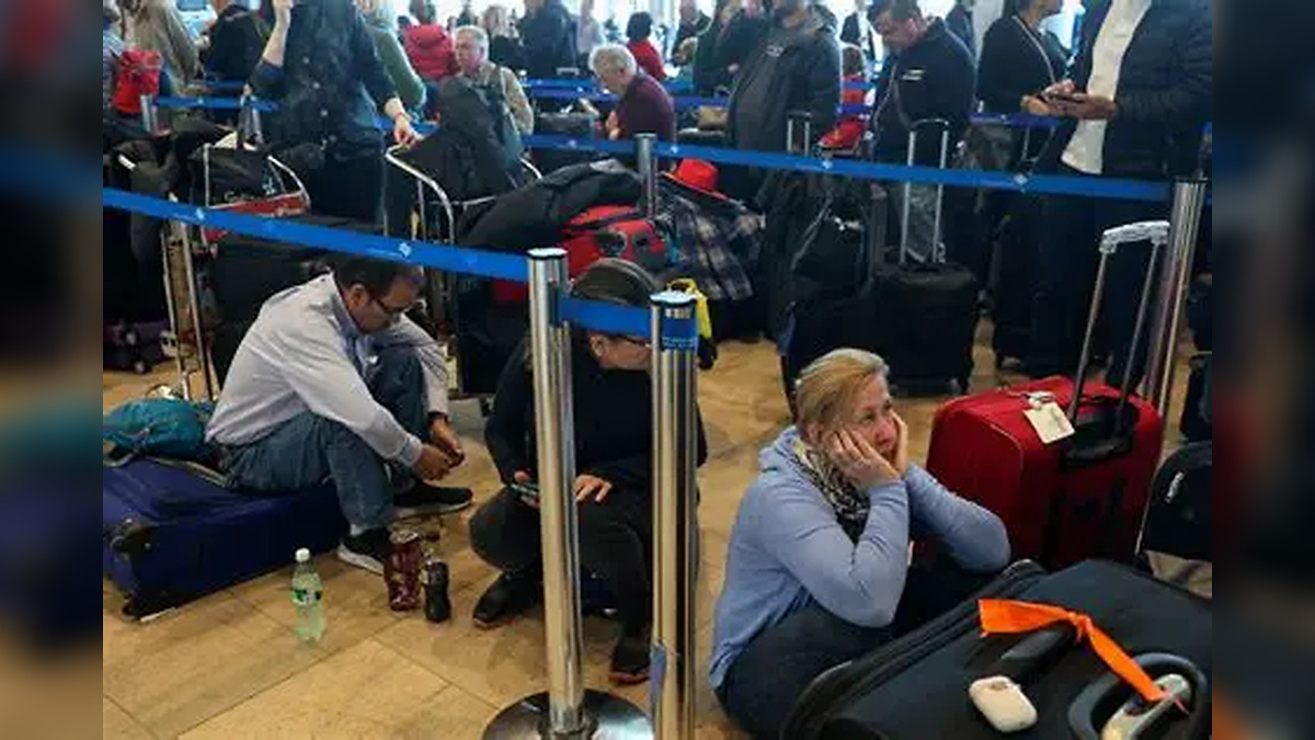 Ben-Gurion Airport Workers Halt Check-In Operations as Officials Threaten ‘Heavy Hand’ Over Peak-Season Strike