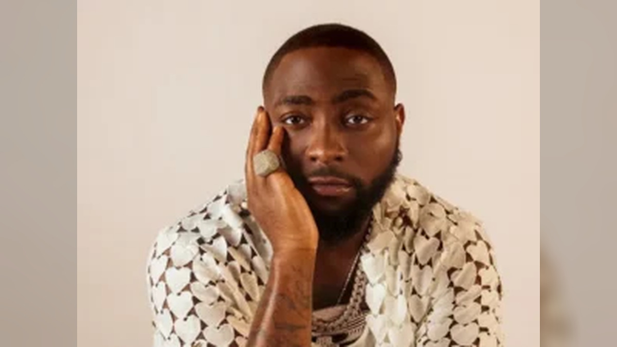 Davido’s Osogbo Palace Visit Turns Violent as Alleged Political Thugs Clash With Security and Deadly Shooting Follows