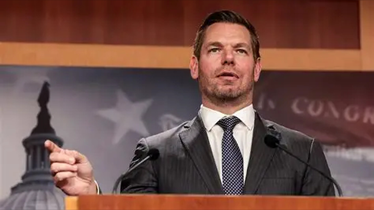 FBI Targets Ex-Congressman Eric Swalwell as Federal Investigation Intensifies After Sexual Misconduct Claims