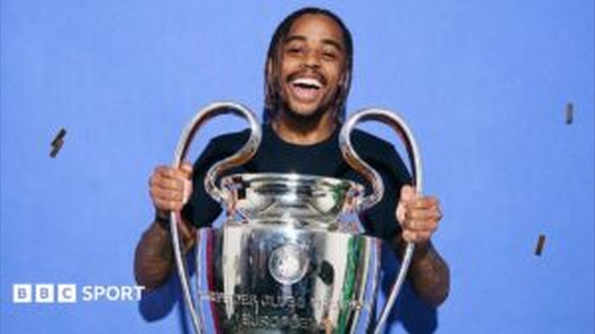 Has Liverpool Lost the Plot? Reds Prepare Massive Bradley Barcola Bid Despite Defensive Crisis