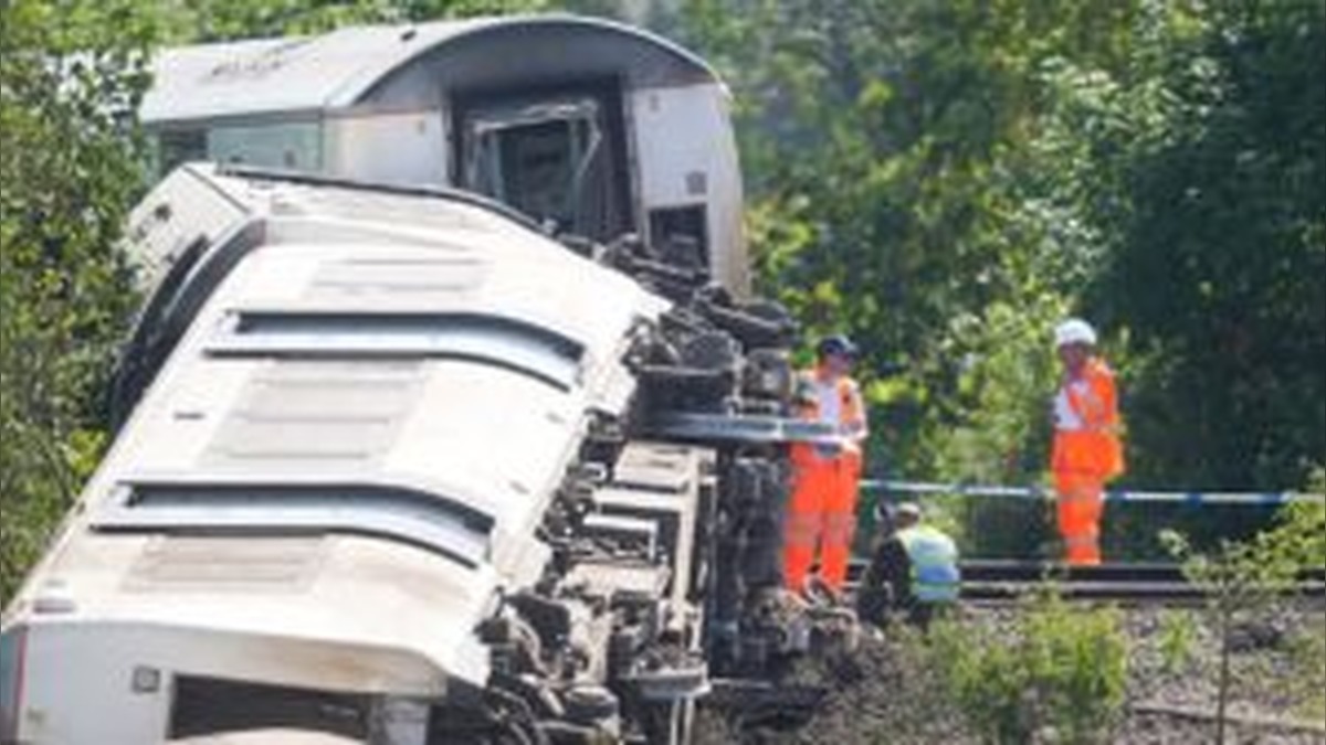 Rail Chaos Grips Britain as Lewes Crash Forces Extended Closure Amid Extreme Heat Concerns