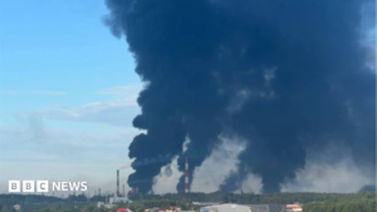 Zelensky Takes the War Deep Into Russia After Devastating Refinery Attacks Trigger Fires and Black Sea Chaos