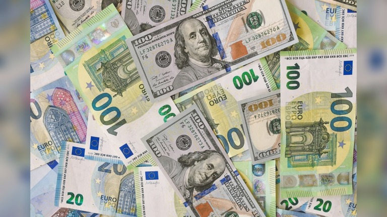 As Confidence in the US Dollar Wavers, Investors May Turn to These Smaller Currencies