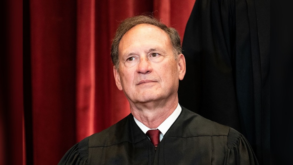 Supreme Court Down to Eight Justices as Alito Steps Aside From High-Stakes Climate Case