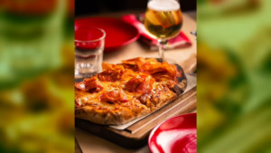 Chicken Pasta, Creamy Carbonara and Garlic Bread: Italian Chefs Question These Restaurant Favourites