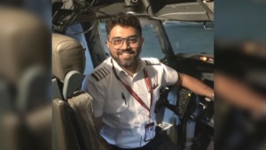 Flydubai Pilot Stabbed as Jet Plunges 14,000 Feet Before Passengers and Crew Overpower Co-Pilot