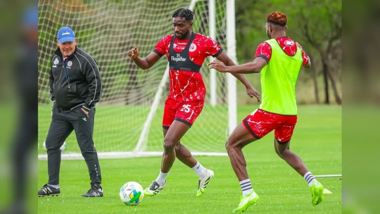 Foreign Coaches Dominate South Africa’s Biggest Clubs as Steve Barker Demands More Trust in Local Tacticians