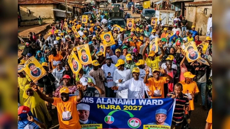 Saliu Mustapha’s PDP Move Triggers Another APC Exodus as Supporters Switch Sides in Kwara